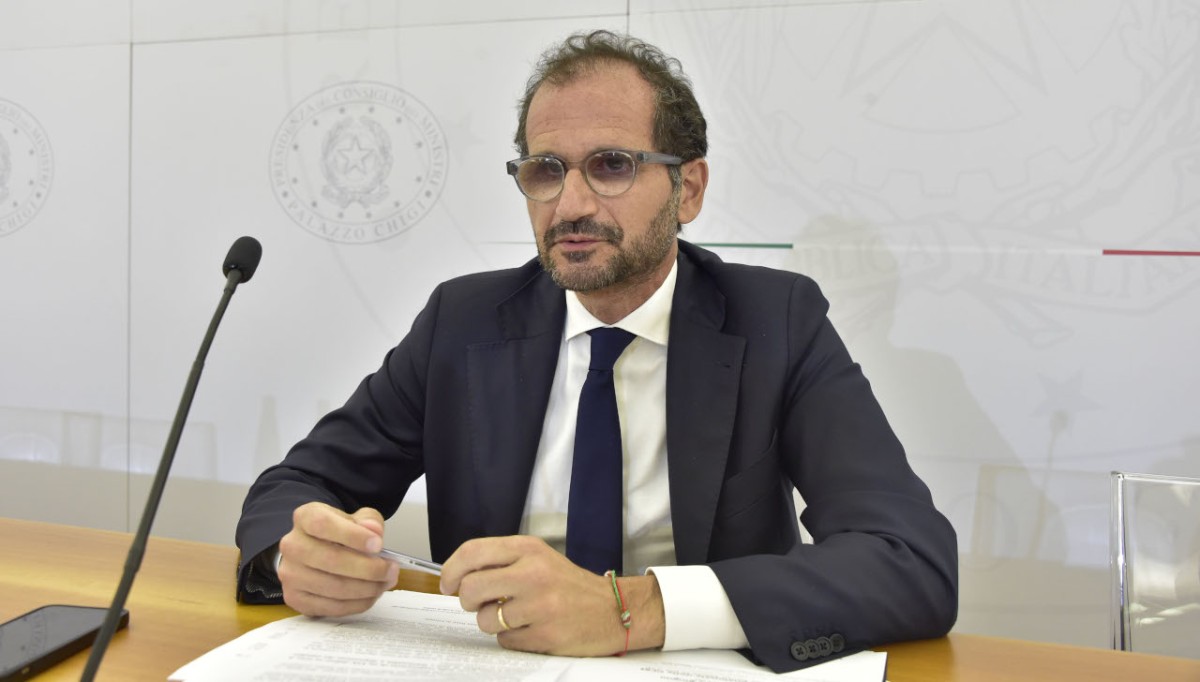 Ok del Senato al Testo Unico sulla legislazione farmaceutica, Gemmato: “Costruire un sistema che tenga al centro la persona e i suoi bisogni”