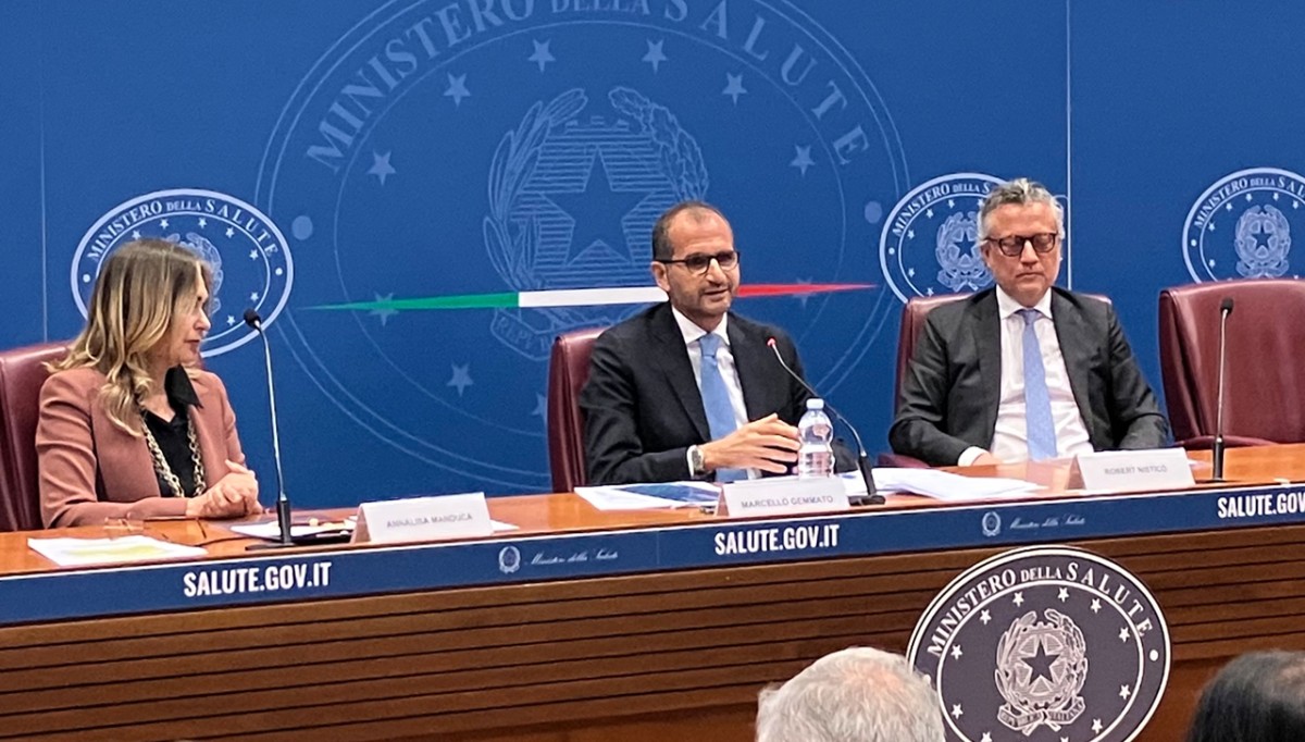 Farmaco accessibile, Gemmato: riclassificazione prontuario Pht avvicina le cure al cittadino e genera risparmi per lo Stato