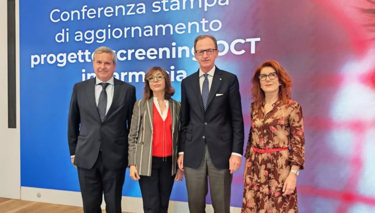Farmacia dei servizi, successo in Liguria per la sperimentazione dello screening con OCT
