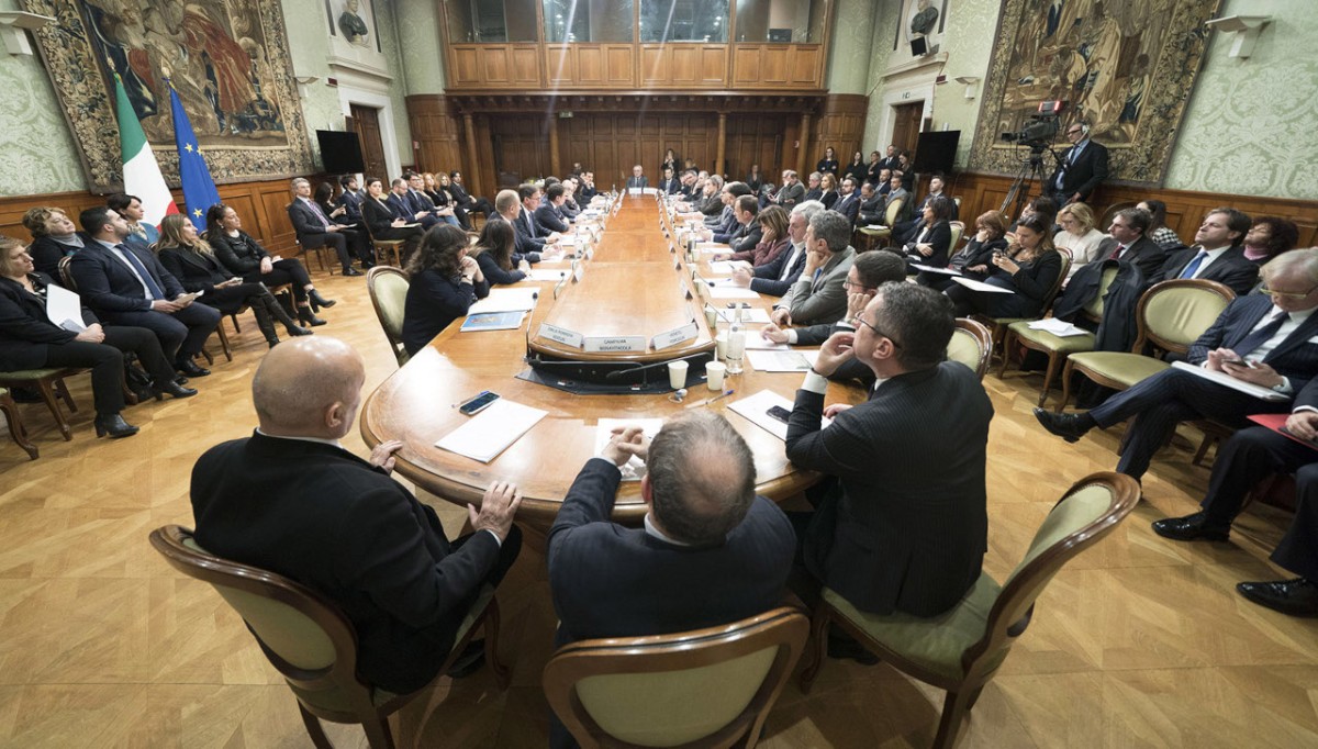 Testo Unico sulla farmaceutica, via libera dalla Conferenza Stato-Regioni