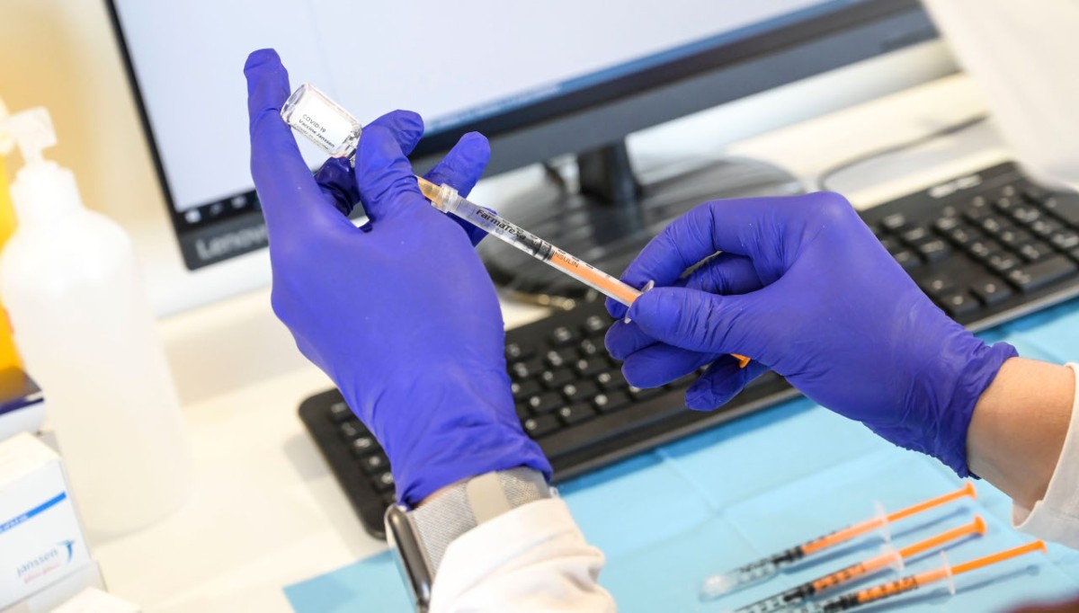 Vaccinazioni al via in Alto Adige e in Abruzzo. In Molise, siglato l’accordo per le somministrazioni in farmacia