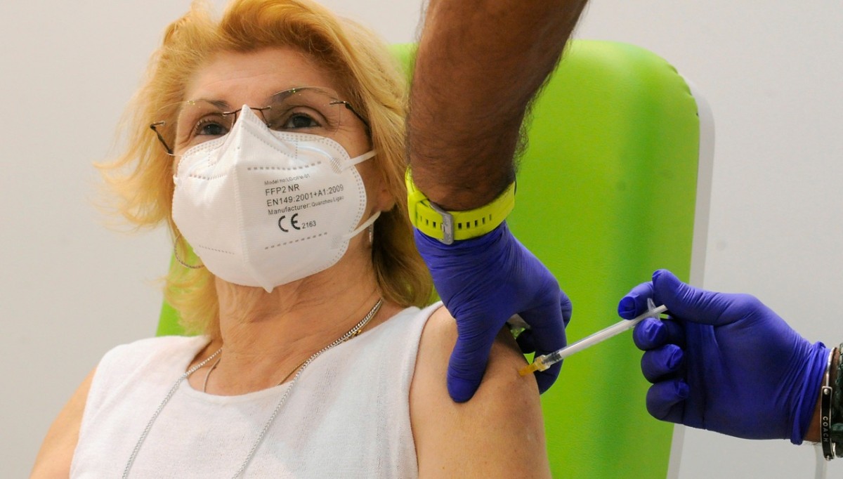 Vaccini in farmacia, nella provincia di Trento l’antinfluenzale sarà gratuito per gli over 65